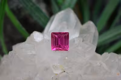 یاقوت تراش هندی (مصنوعی)