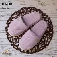 دمپایی حوله ای طرح کرالیچ رنگ یاسی روشن