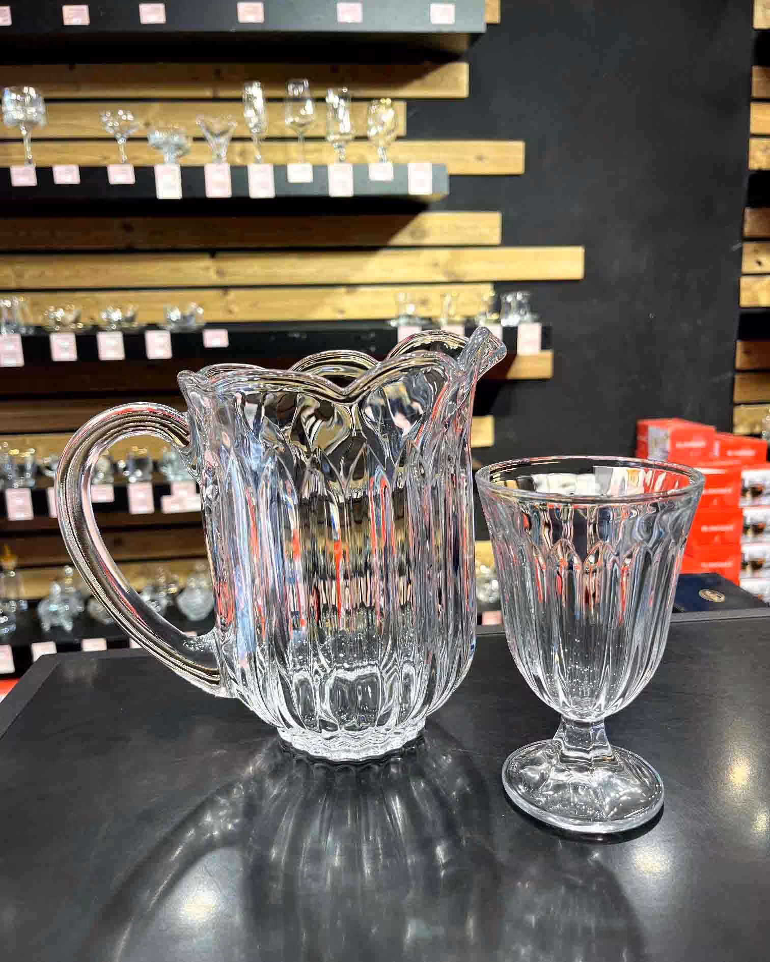 پارچ و گیلاس جنوا