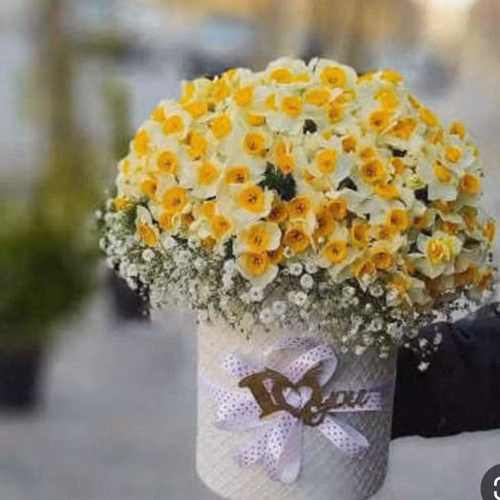 باکس گل نرگس مصنوعی روز مادر و ولنتاین و روز مرد