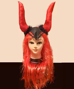 کلاه گیس با شاخ قرمز شیطان