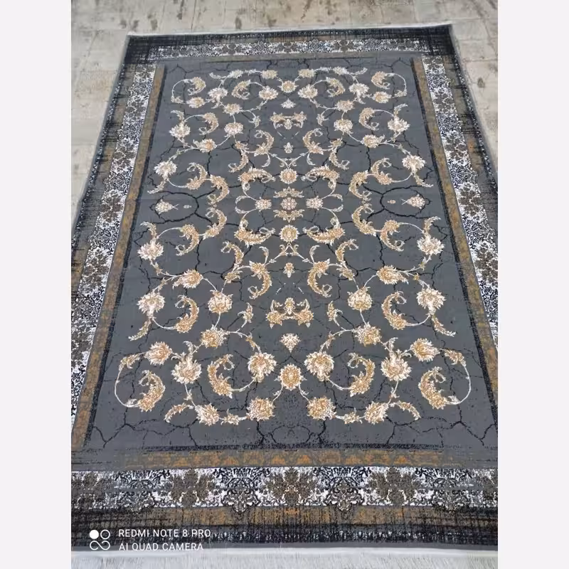 فرش ماشینی 12متری کویرفیلی کاشان طراحی زیباومقام دربرابرلکه