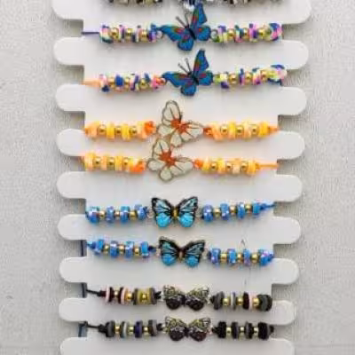 دستبند فیمو وسط پروانه رنگی