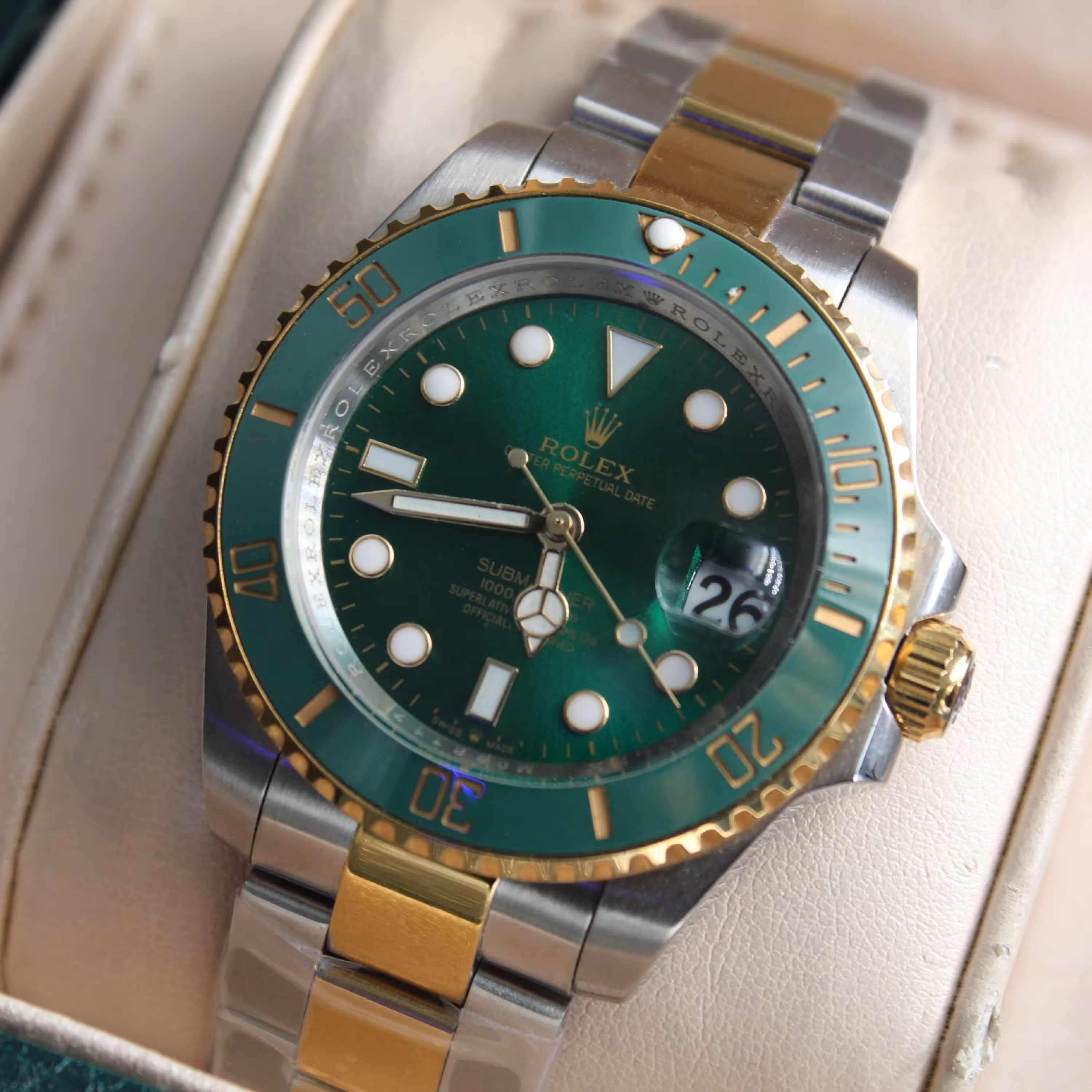 رولکس سابمرینر با تاچی متر متحرک ، فول استیل 316 ،موتور ژاپن  ،قفل اصلی رولکس ،رنگبندی دارد