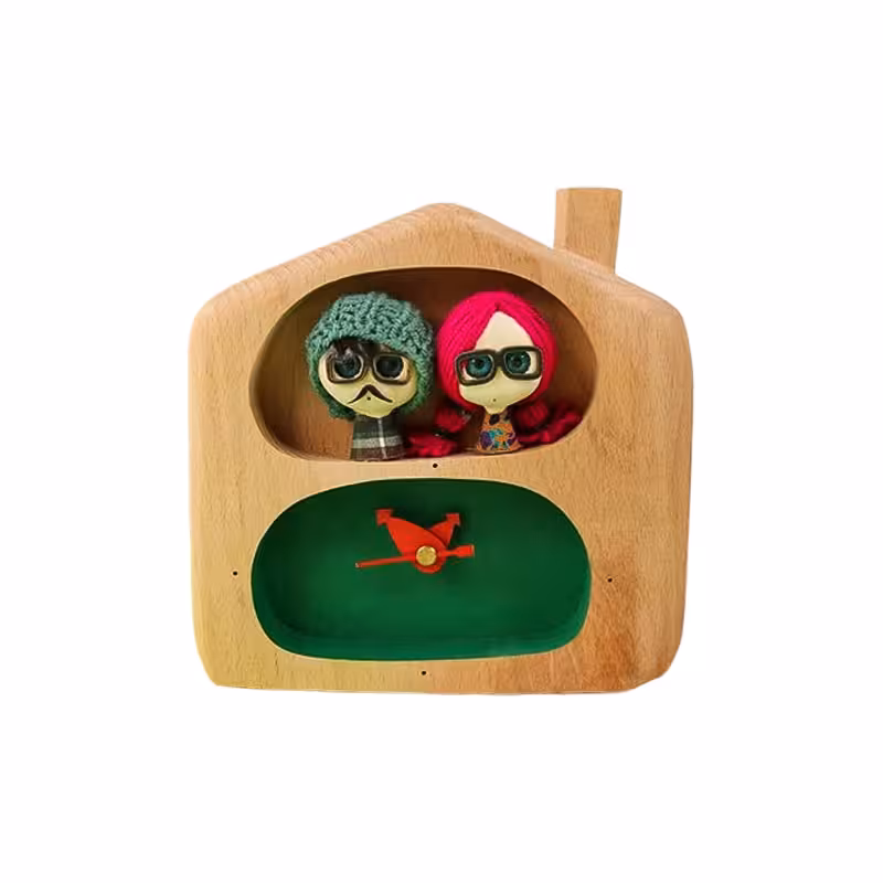 ساعت پرکار آدمک جفتی طرح خانه سبز