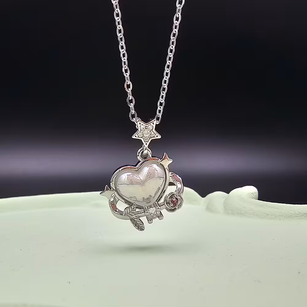 گردنبند جواهری طرح قلب