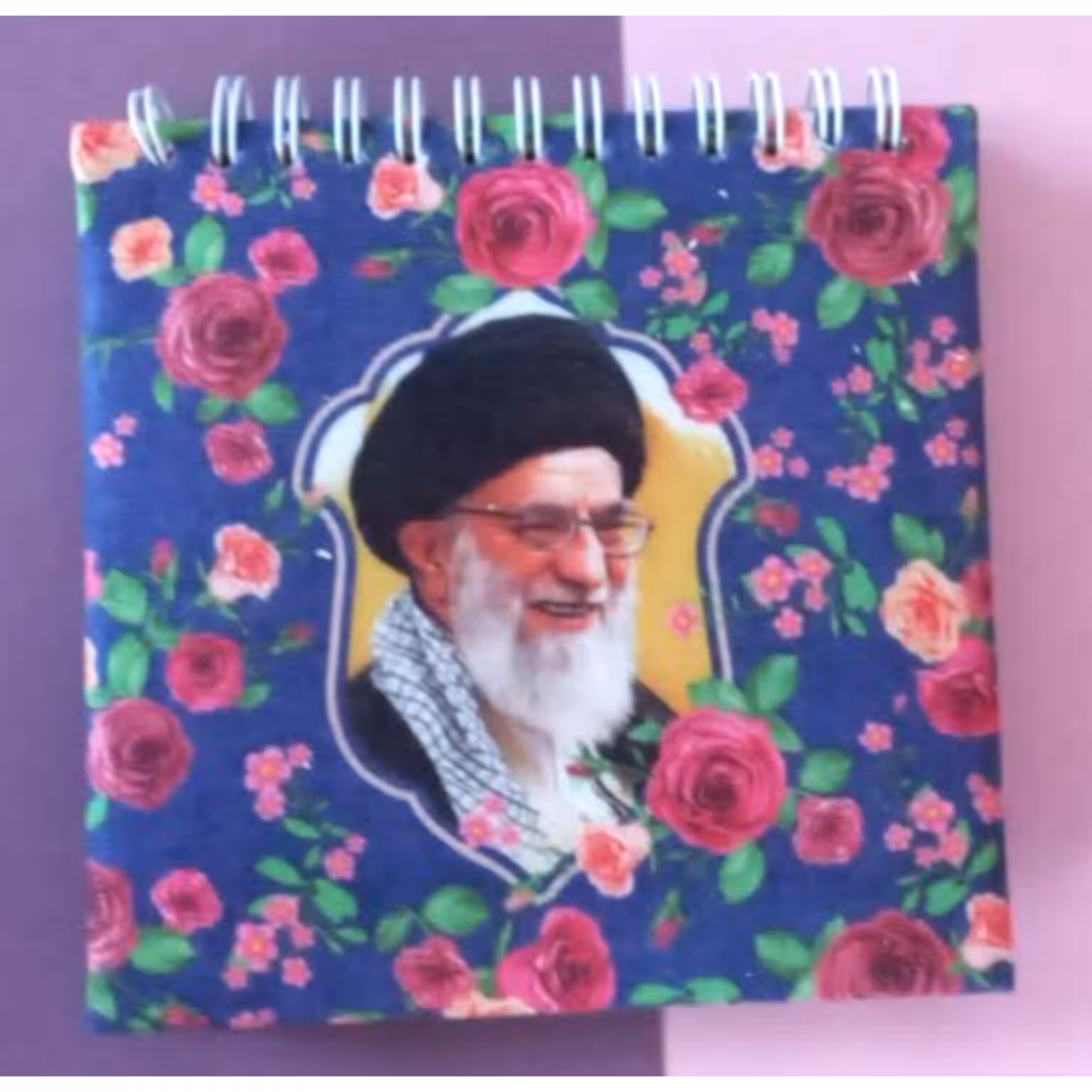 دفتر خشتی 50 برگ طرح رهبری جلد پارچه ای نخودی ساده