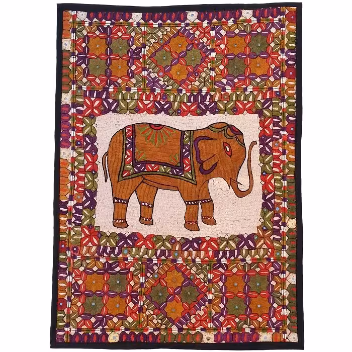 رومیزی سوزن دوزی ابریشم دیوار کوب کد GHAAB8