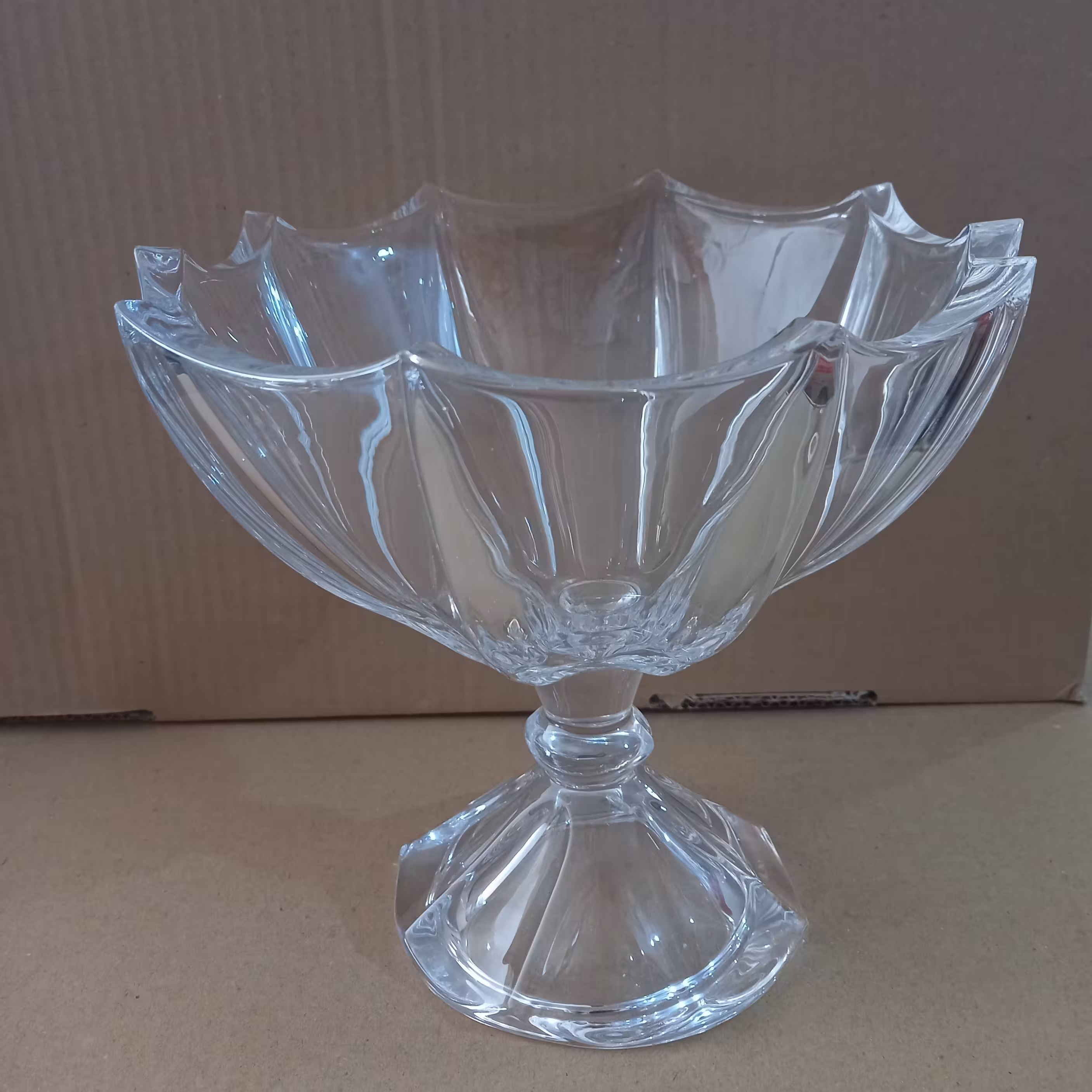 آجیل خوری کریستال