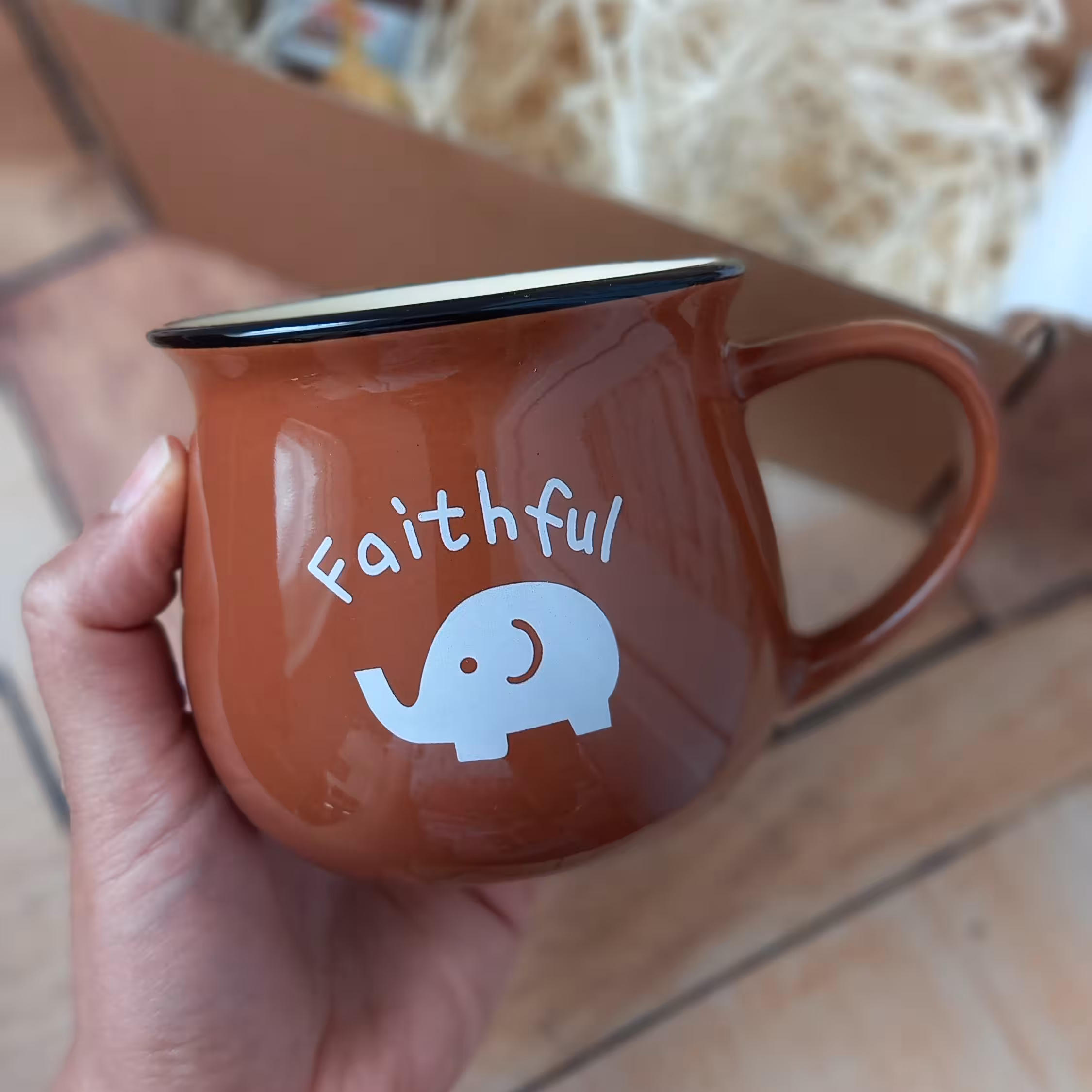 ماگ سرامیکی رجینال تک رنگ مناسب برای نوشیدنی گرم و سرد