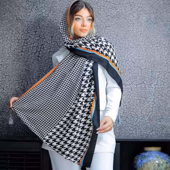 شال نخی منگوله دار(اتمام موجودی)