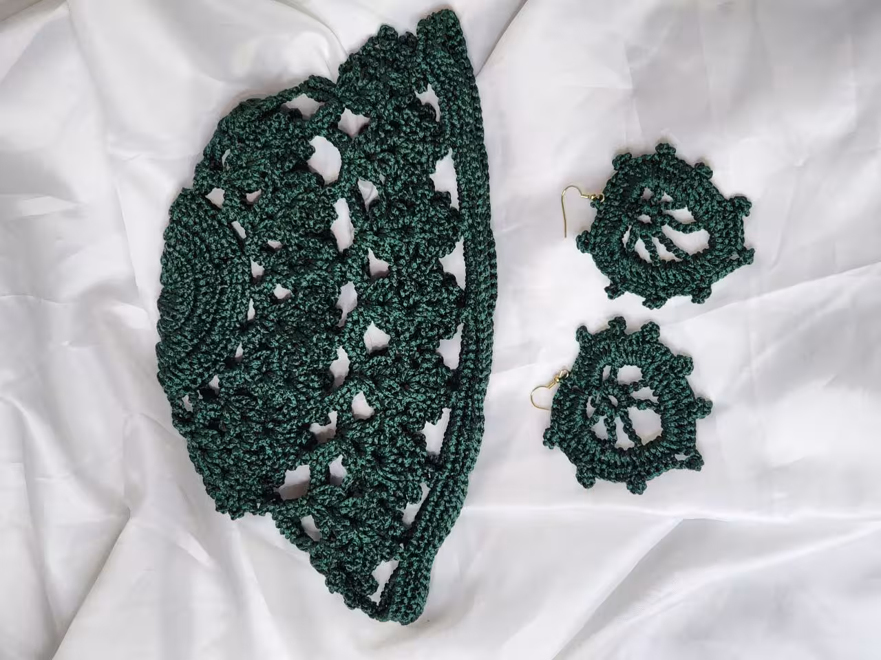 ست کلاه و گوشواره بافت کتان