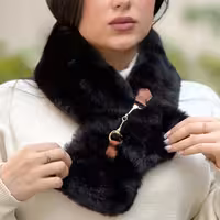 شال گردن خز سگک دار