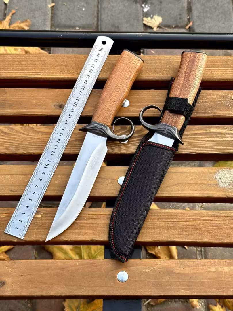 چاقو شکاری طرح ایتالیایی