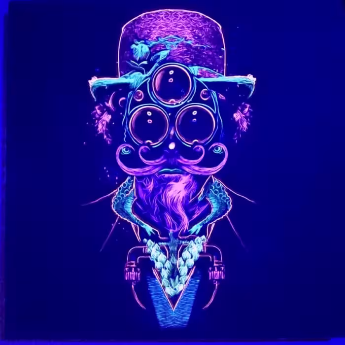 تابلو بلک لایت با طرح مرد 3 چشم سایز 70 در 100 سانتی متر Blacklight