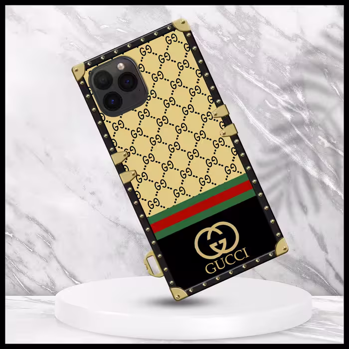 کاور مدل صندوقی کد L02 مناسب برای گوشی موبایل اپل  iPhone 13 Pro به همراه بند آویز