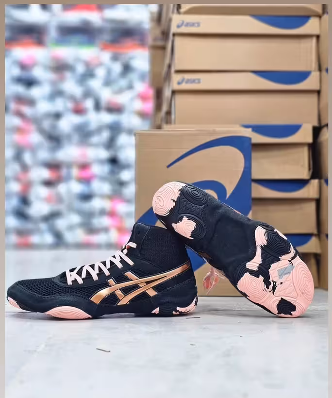 کتونی کشتی اسیکس مت بلیزر وارداتی ویتنام سایز 40 تا 45 تنوع در 4 رنگ جذاب ، فروش بصورت تک و عمده ، همراه با جعبه بارکد دار