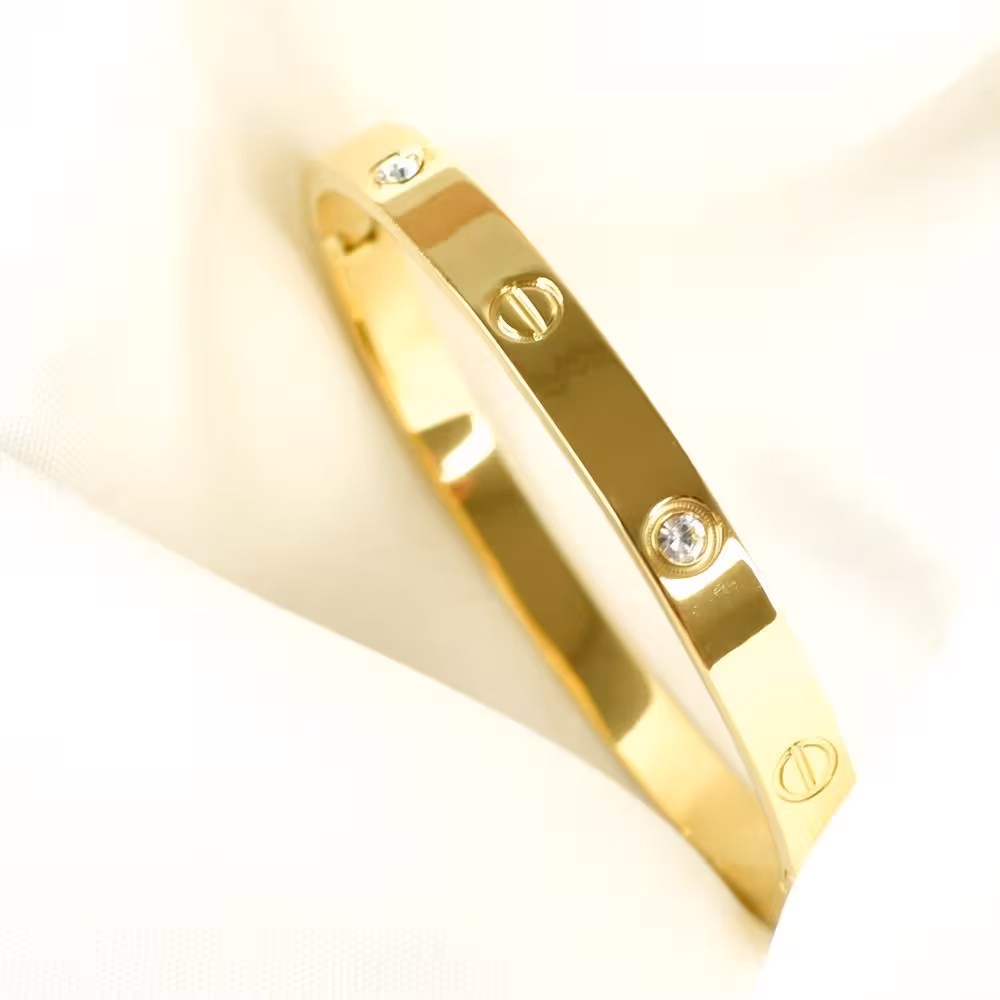 دستبندکارتیر  بنگل نگین دار  طلایی کد 10314