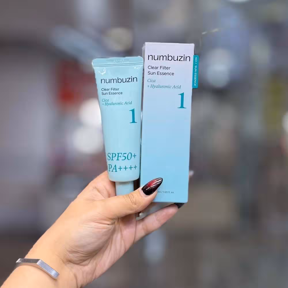 اسنس ضد افتاب تسکین دهنده و روشن کننده نامبر 1  نامبوزین NUMBUZIN SPF 50 SUN ESSENCE