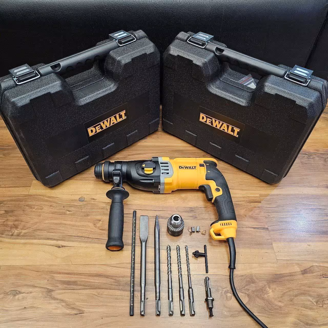 بتن کن 3 کیلویی 3 کاره طرح دیوالت مدل RH2801