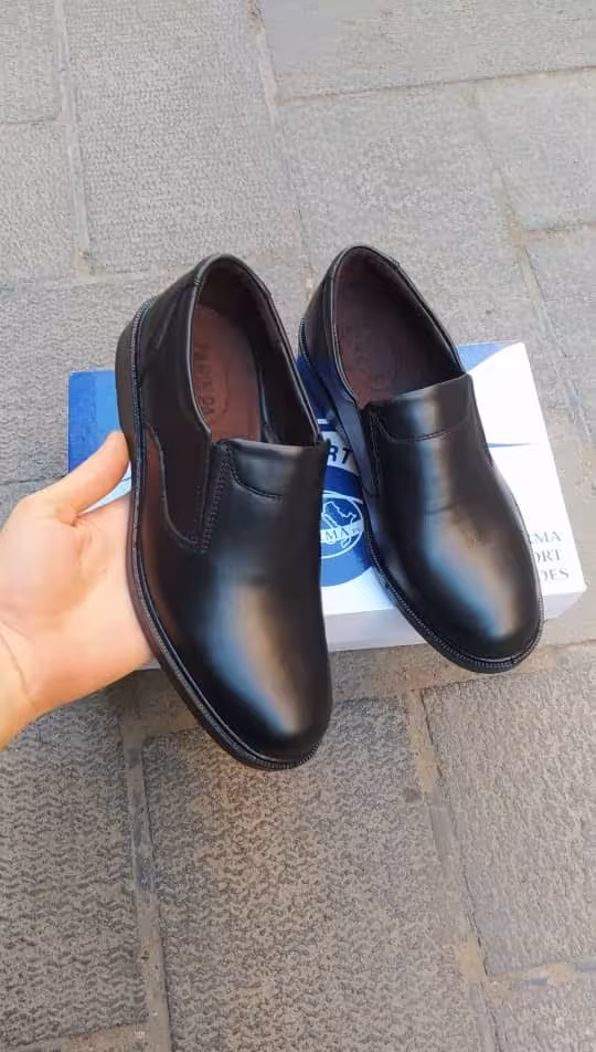 کفش طبی و راحت مناسب برای پیاده روی کد 2381 بدون بند