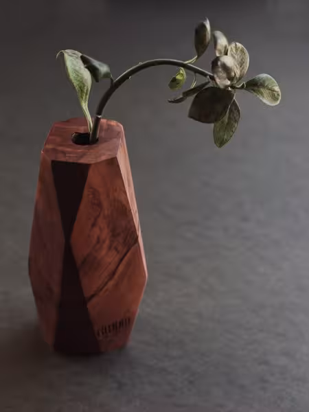 گلدان عمودی