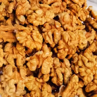 مغز گردو درجه یک چرب و خوشمزه سفید ایرانی 5000گرمی 