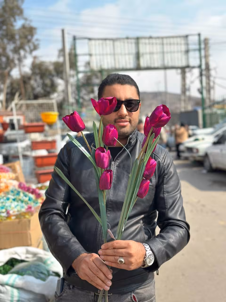 شاخه لاله مصنوعی زرشکی