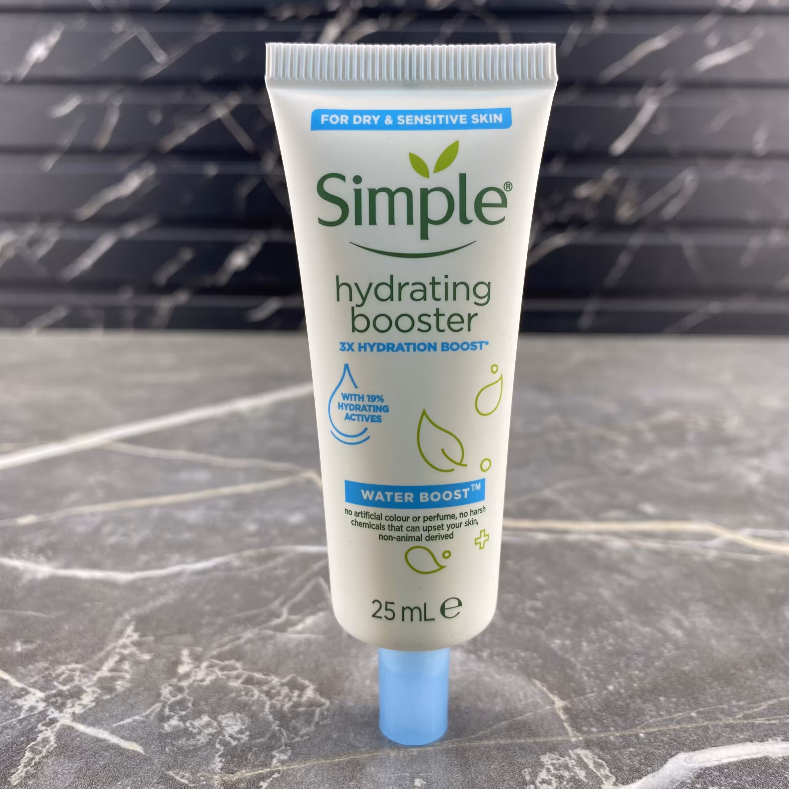 کرم آبرسان تقویت کننده سیمپل مدل Hydrating Booster حجم 25 میل