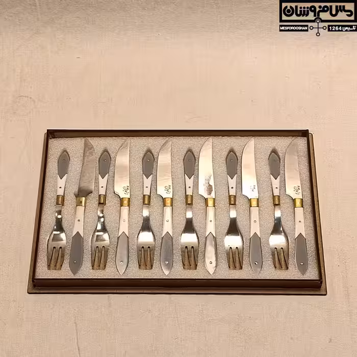 سرویس کارد و چنگال زنجان مدل سفید و طوسی