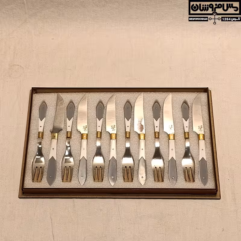سرویس کارد و چنگال زنجان مدل سفید و طوسی