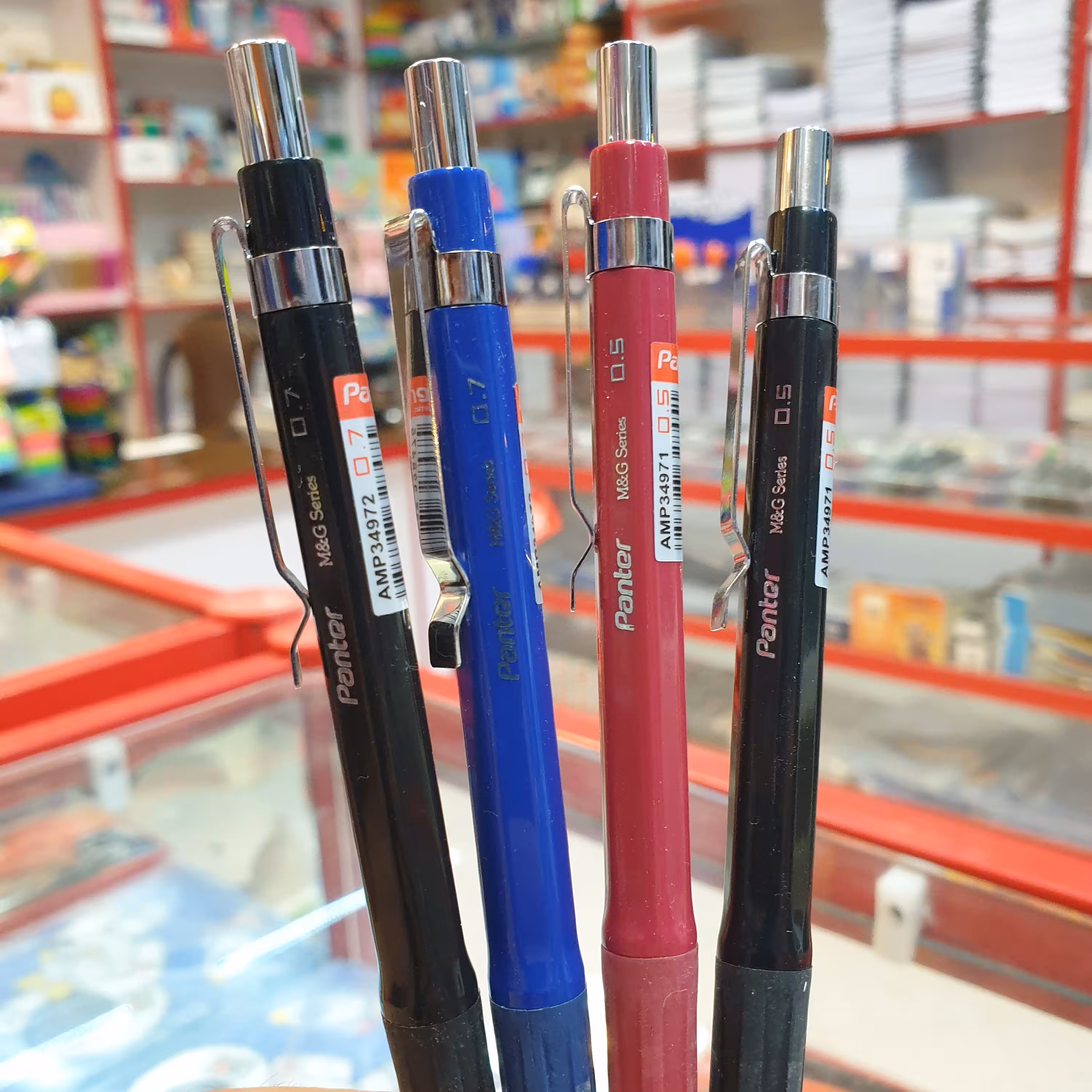 مداد مکانیکی (اتود) پنتر طرح کلاسیک پنج دهم و هفت دهم