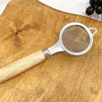 صافی چایی دسته چوبی