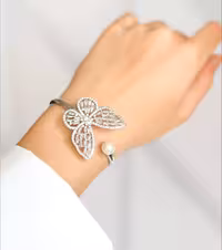 دستبند پروانه نگین باگت