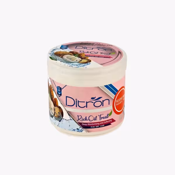 ماسک مو داخل روغن نارگیل دیترون
