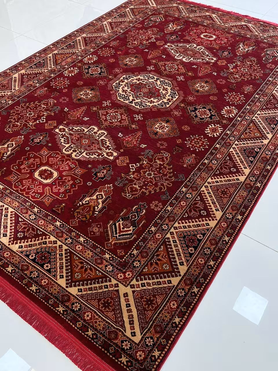 فرش لاکی 700شانه کاشان  تراکم 2100