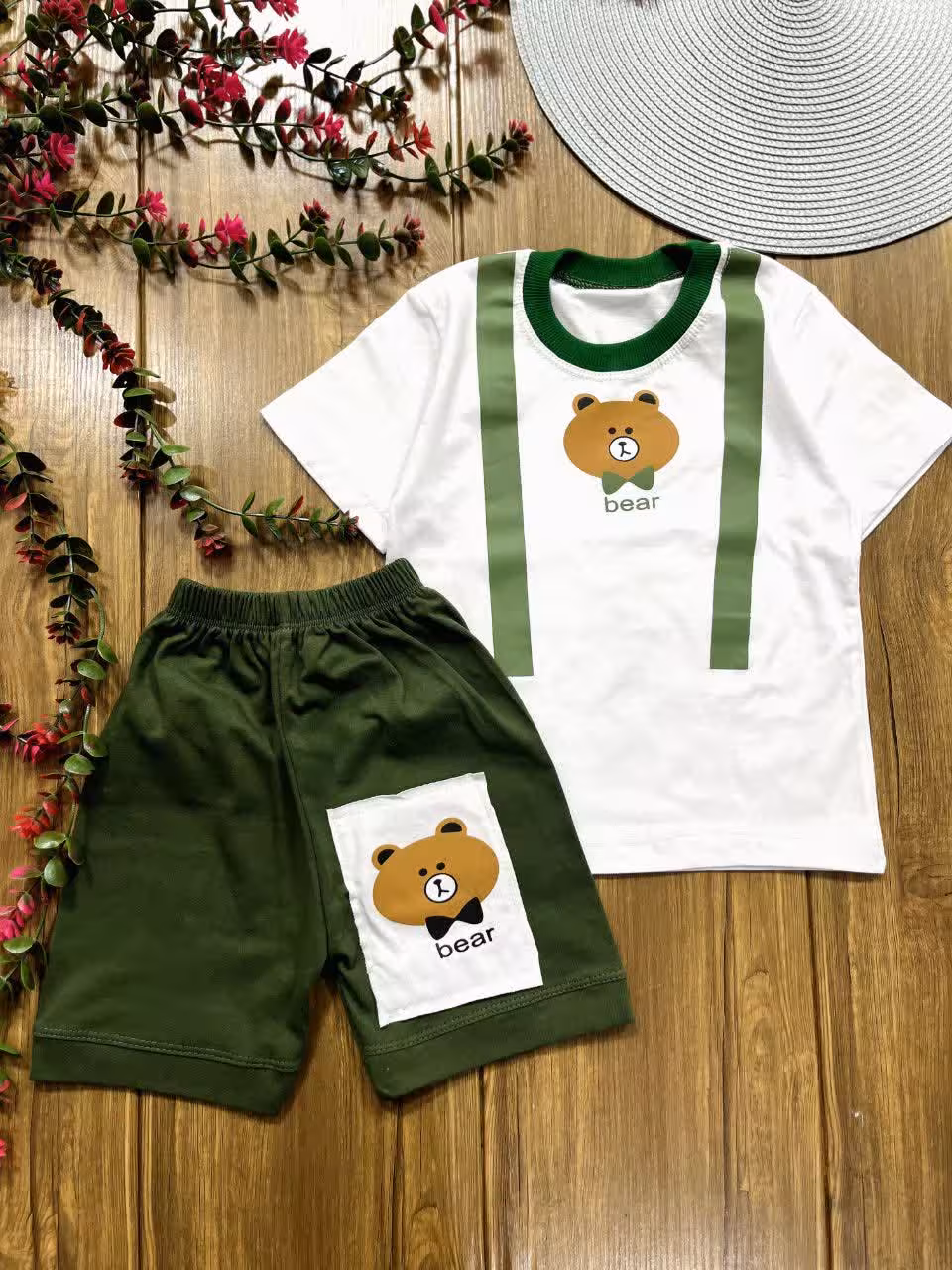 لباس بچه گانه تیشرت شلوارک خرس ساسبند