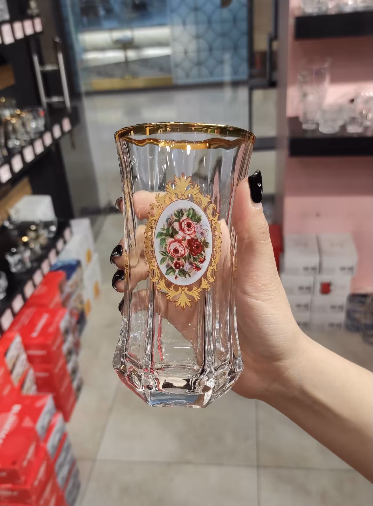 لیوان گلکسی لب‌طلا گل رز