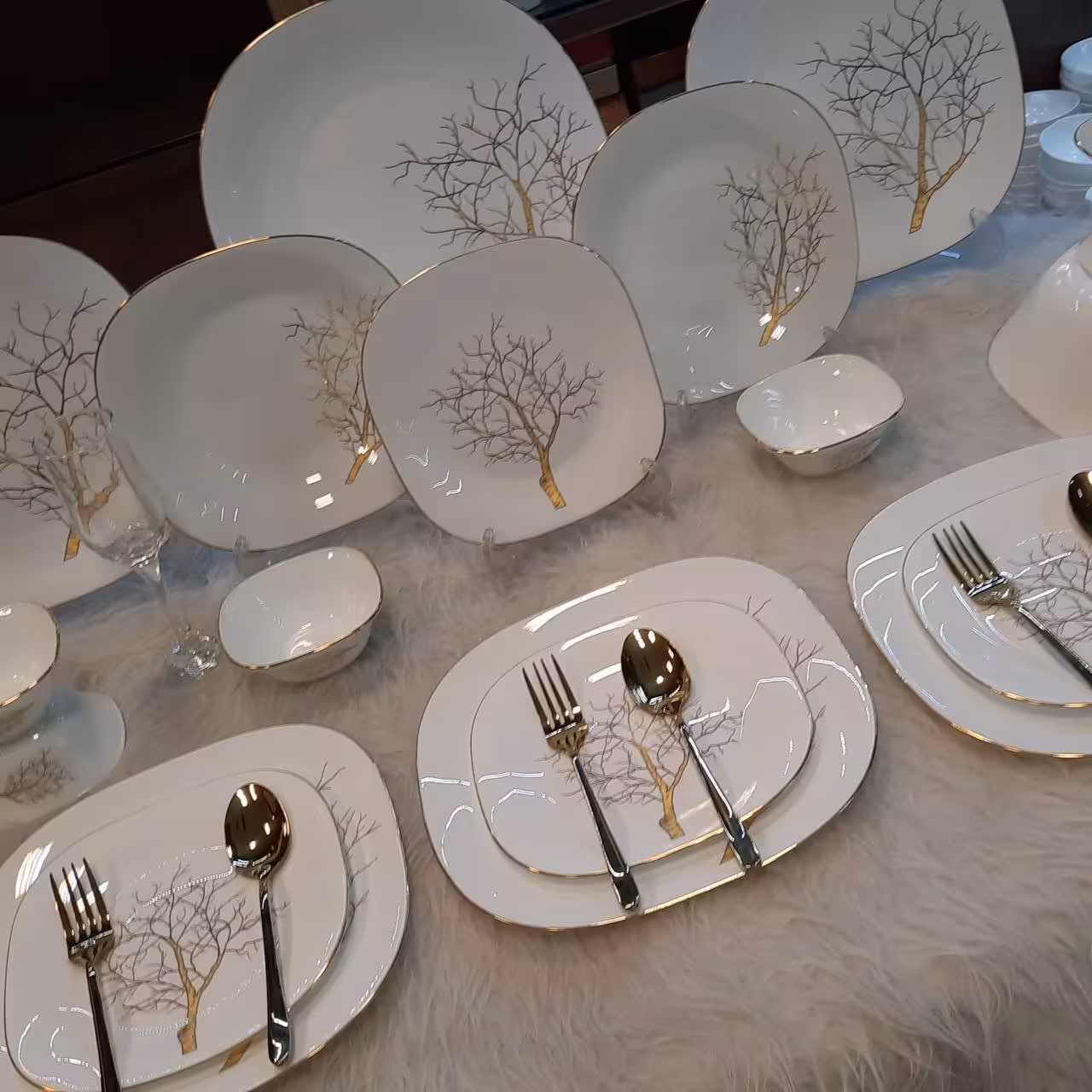 ارکوپال درخت مربع(پسکرایه)،درختی نخل،طلایی، لب طلا درخت طلا برند orange opal سرویس پذیرایی ارکوپال