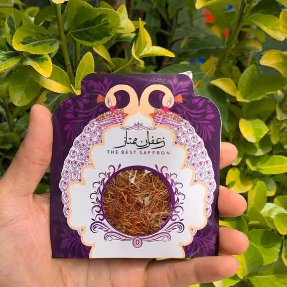 ریشه زعفران، قیمت انتهایی کلاله قرمز زعفران که رنگ کمتر ی دارد