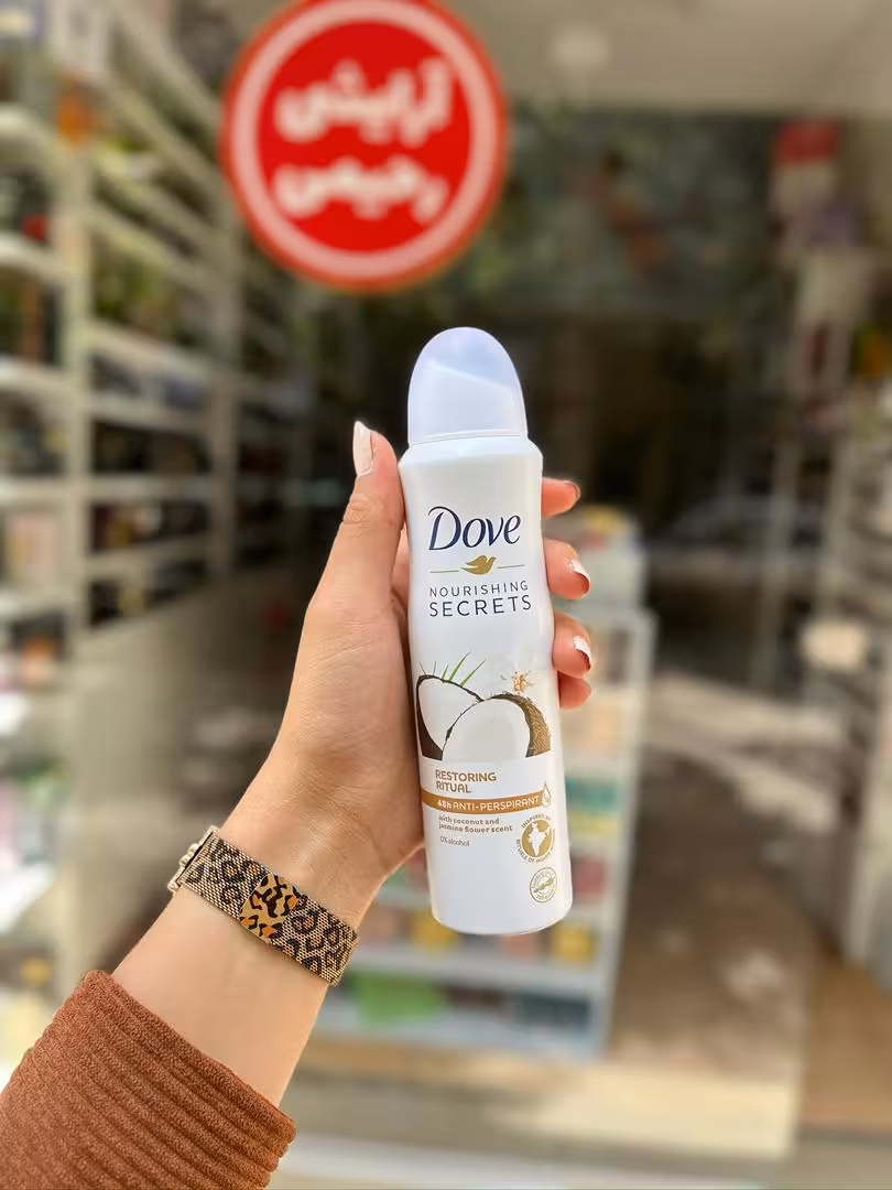 اسپری ضد تعریق زنانه داو Dove با رایحه نارگیل و گل یاس حجم 150 میل
