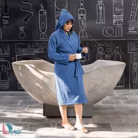 حوله تن پوش آرام رنگ آبی روشن