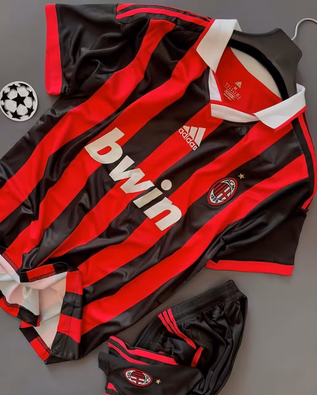 کیت کلاسیک میلان 2009 ورژن هواداری با شورت