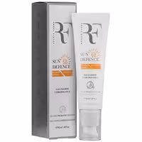 کرم ضد آفتاب بدون رنگ پوست چرب آر اف مدل فیوژن واتر SPF 50 Rf Fusion Water Sun Defence Oily Skin