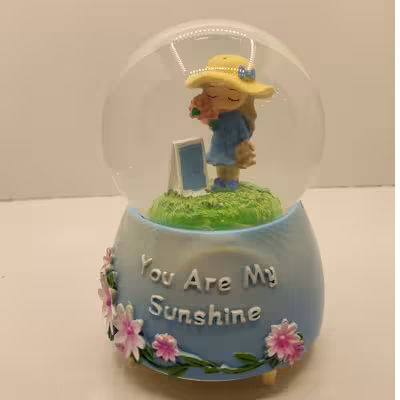 گوی موزیکال مدل کوکی دخترک مهربون