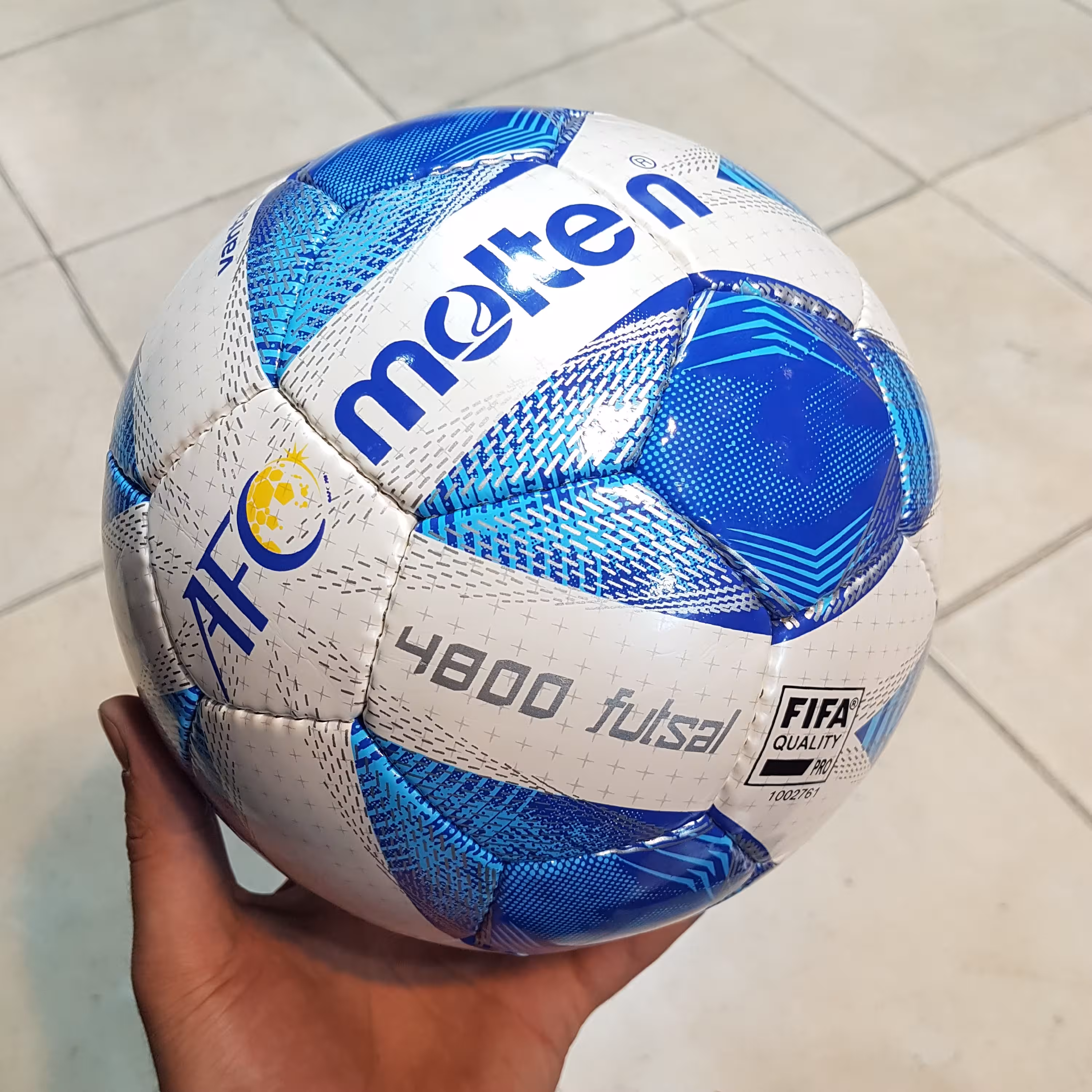 توپ فوتسال مولتن molten  (مدل AFC) اصلی روی و دوخت فوق العاده قوی با قیمت عالی