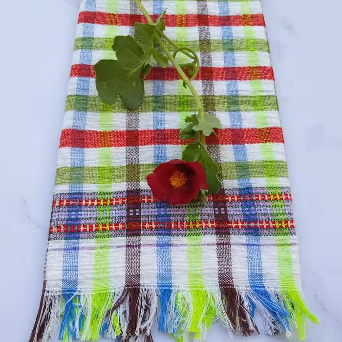 حوله دست و صورت دستباف 
