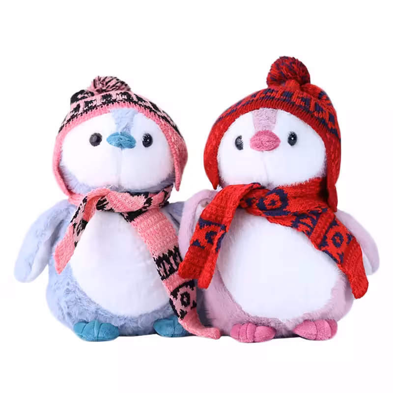 عروسک پولیشی پنگوئن با شال و کلاه زمستانی | 3664/26