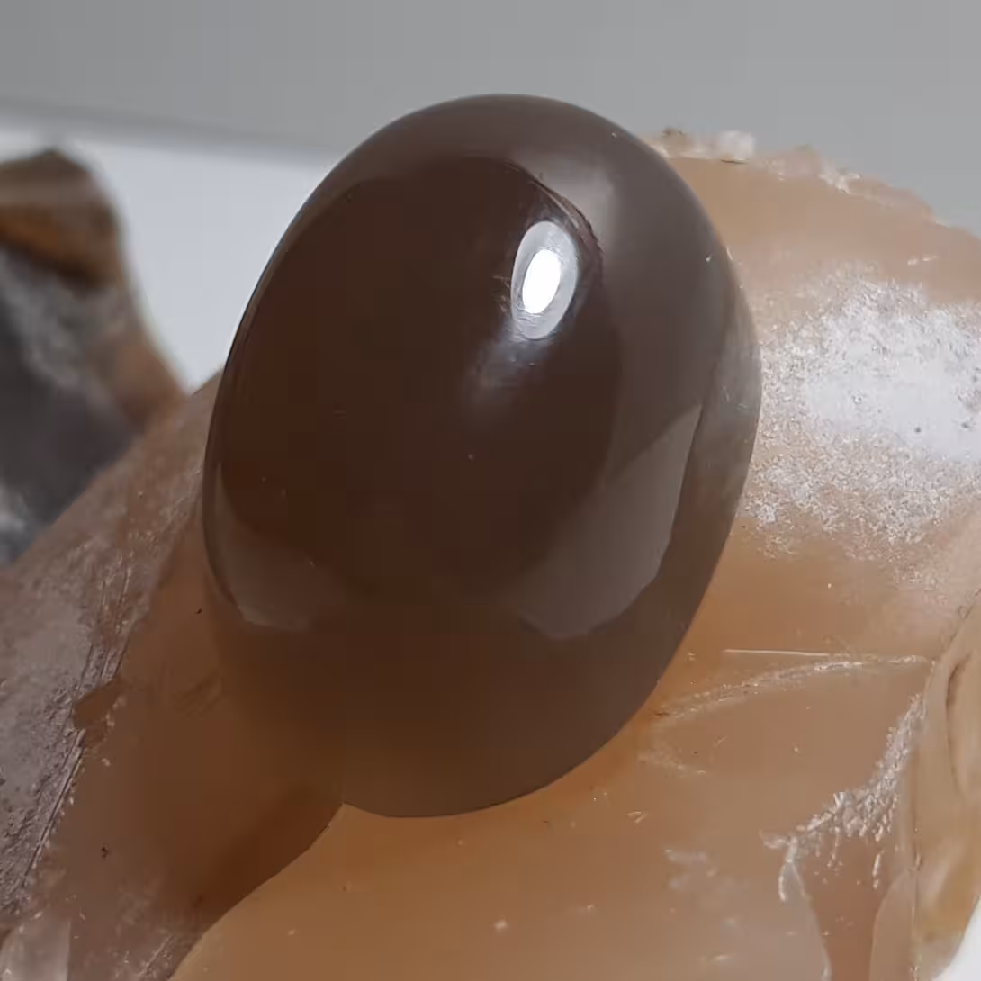 عقیق دودی 4(ارسال رایگان)