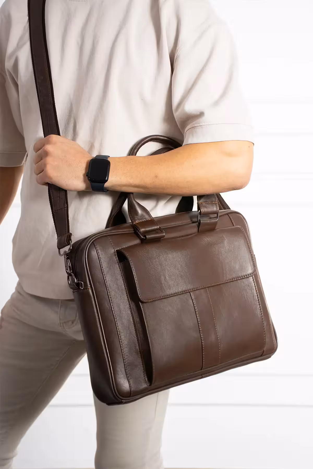 کیف لپ‌تاپ و مدارک از چرم طبیعی / کیف لپ‌تاپ بزرگ با بند بلند - 11035